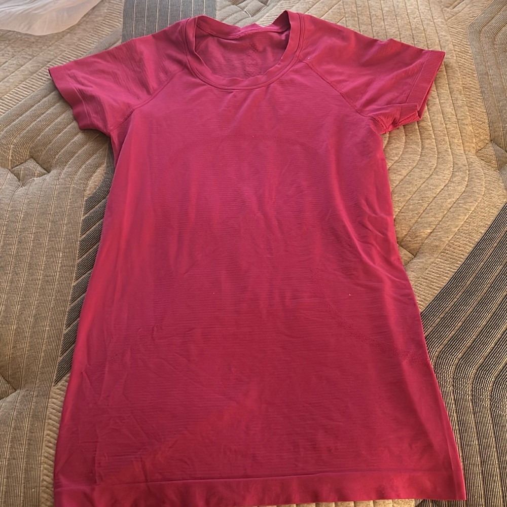 Lululemon Pink Swiftly Tech